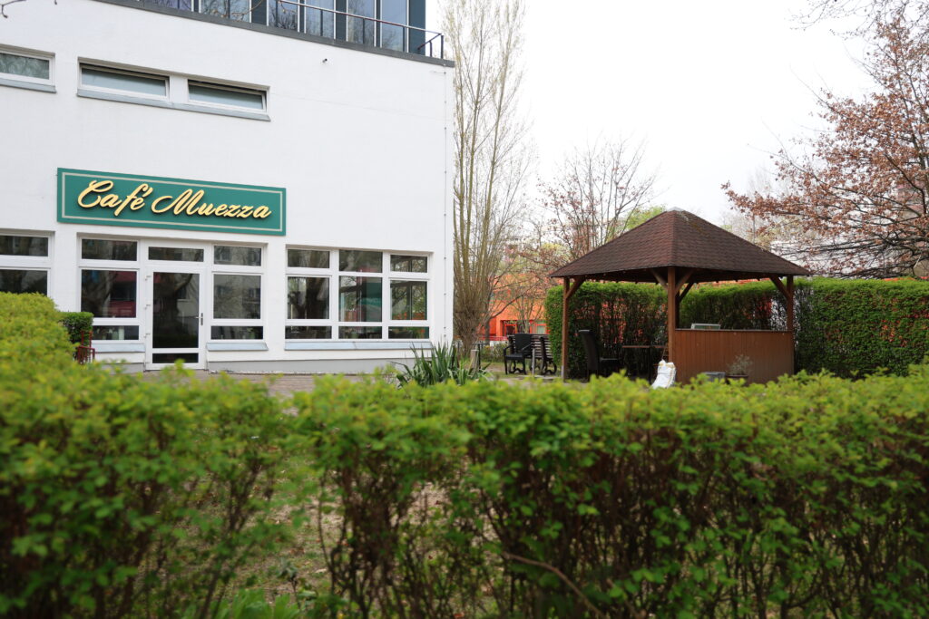 cafe muezza züri